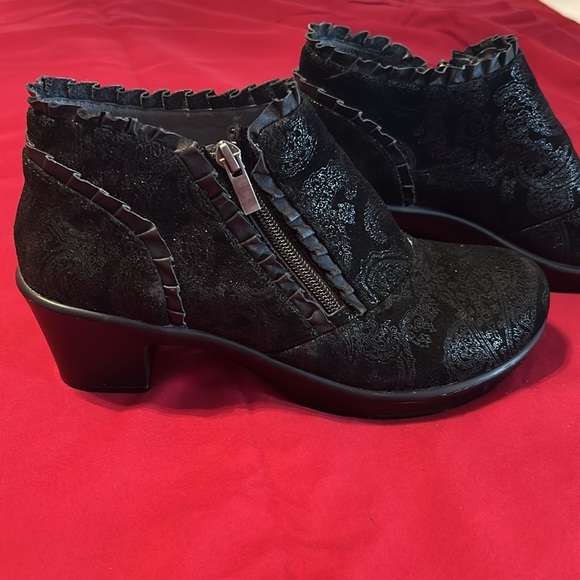 Women’s Algeria bootie - Picture 2 of 5